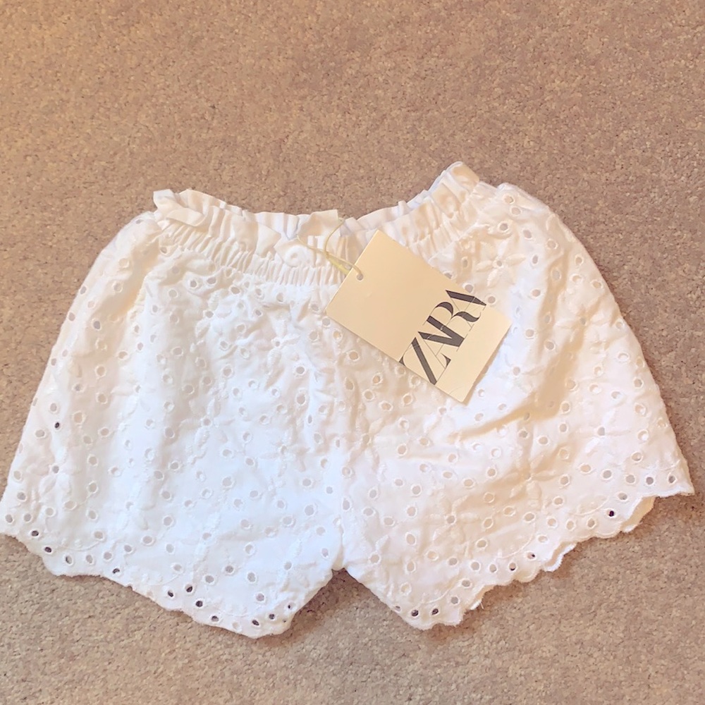 NWT Zara white lace shorts size 9-12m